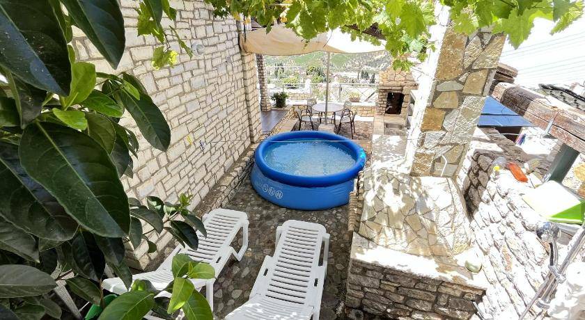 Photo of Patio Balcony in Koumaris