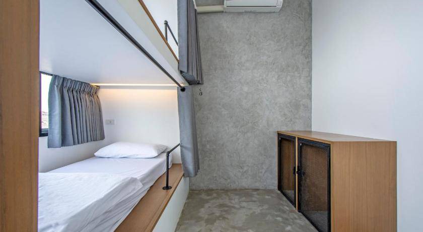 Photo of Bedroom in Bang Khun Phrom