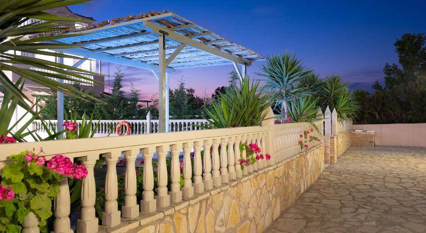 Photo of Patio Balcony in Agrilia