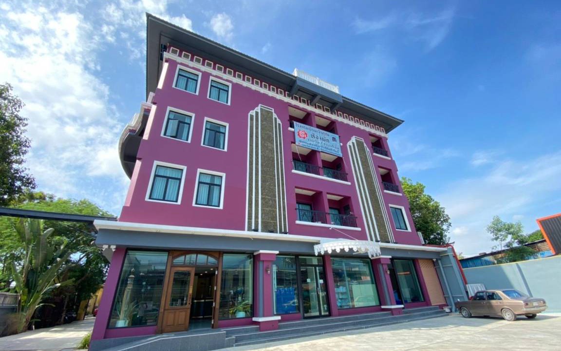 Photo of Buildings in Khlong Song Ton Nun
