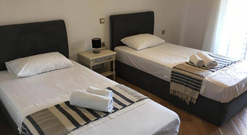 Photo of Bedroom in Apolpaina