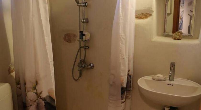 Photo of Bathroom in Kostos