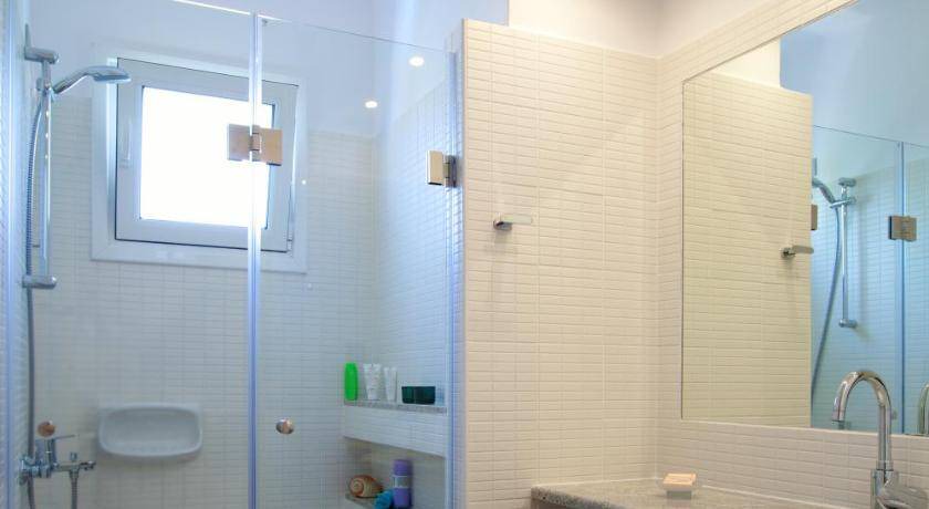 Photo of Bathroom in Kalathas