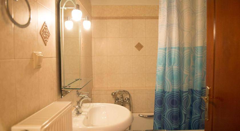 Photo of Bathroom in Skinaria
