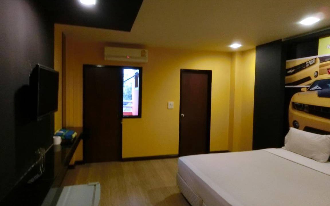Photo of Bedroom in Phaya Thai
