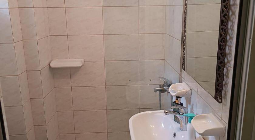 Photo of Bathroom in Gythio