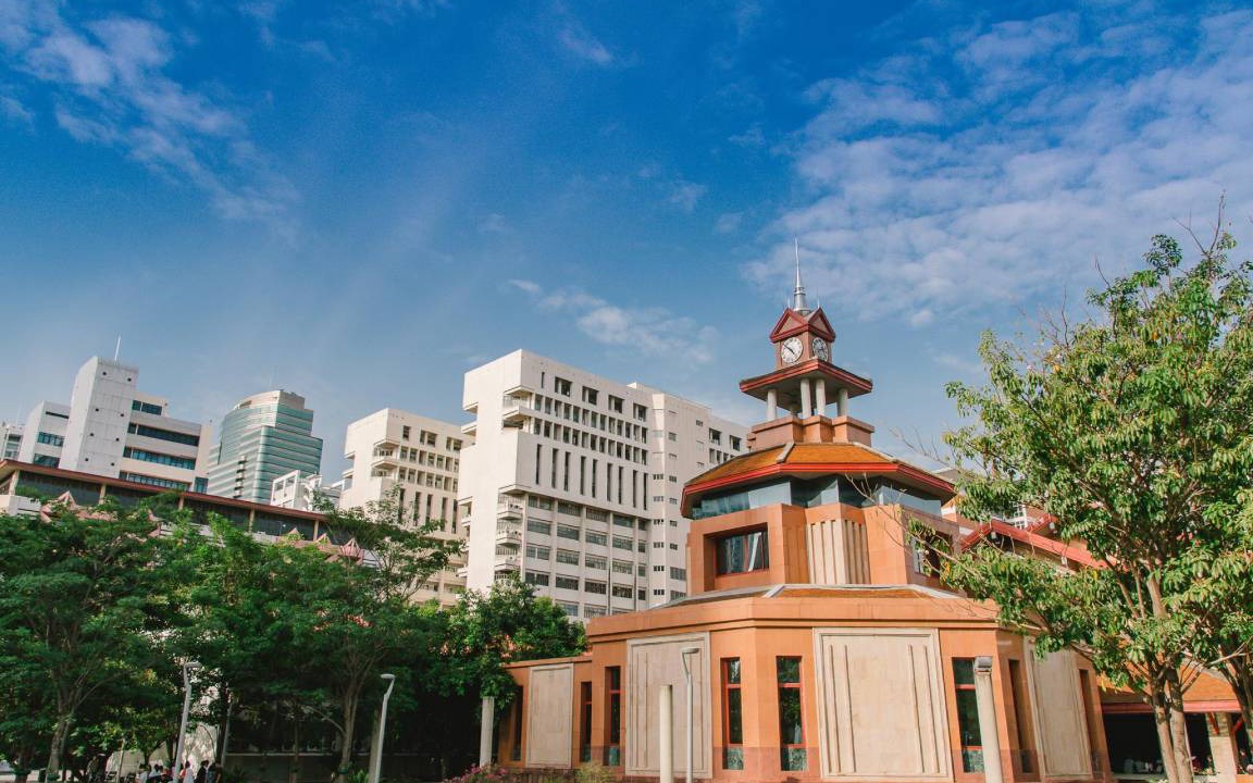 Photo of Buildings in Khlong Toei Nuea