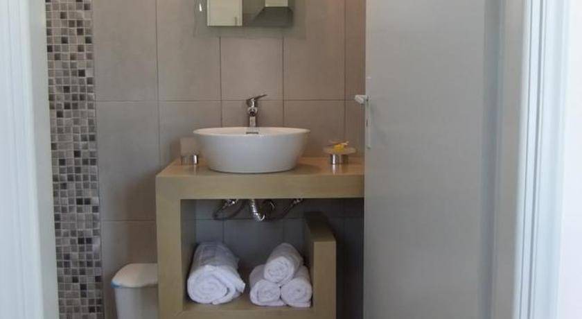 Photo of Bathroom in Argassi