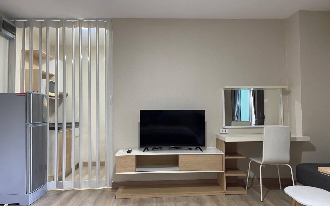 Photo of Livingroom in Khlong Kluea