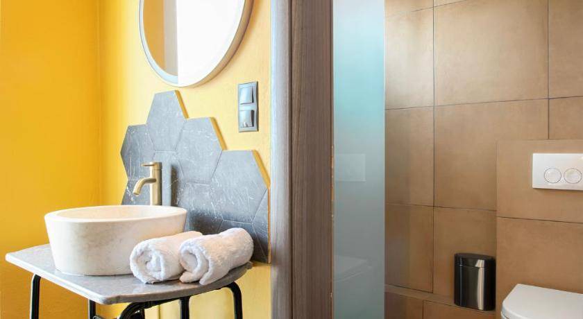 Photo of Bathroom in Katerini