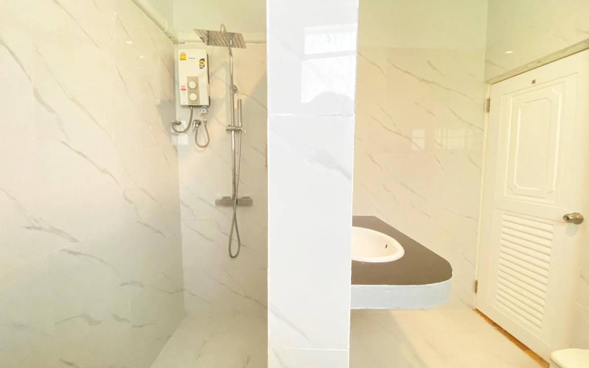 Photo of Bathroom in Khanom