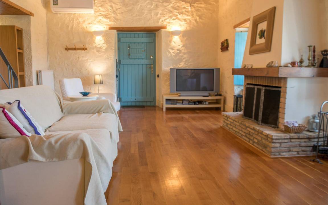 Photo of Livingroom in Limeni