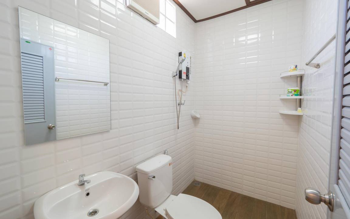 Photo of Bathroom in Mu Si