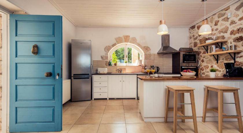 Photo of Kitchen in Skinaria