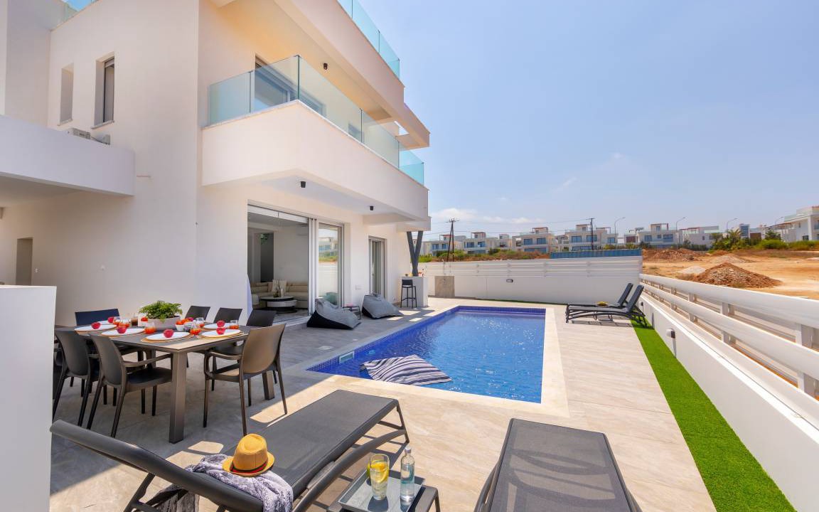 Photo of Patio Balcony in Pernera