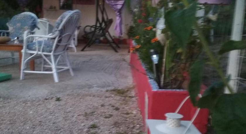 Photo of Others in Notos