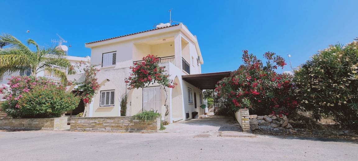 Photo of Buildings in Ayia Thekla