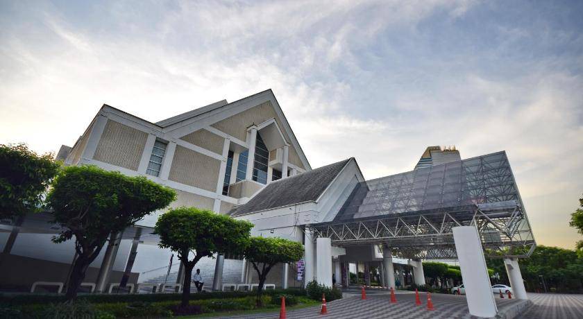 Photo of Buildings in Rama 9