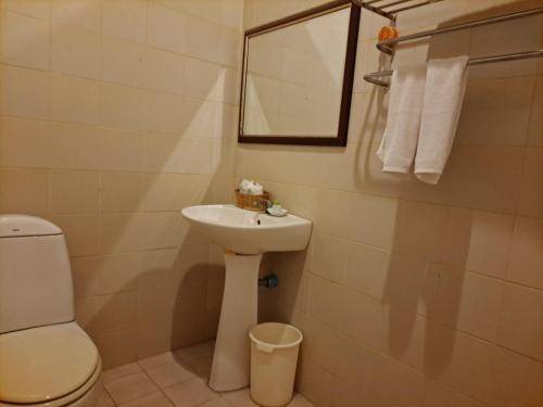 Photo of Bathroom in Si Prachan