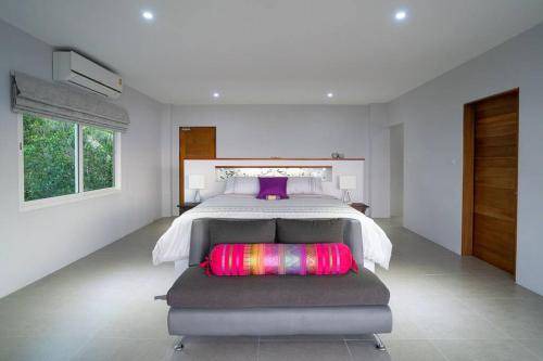 Photo of Bedroom in Haad Yao