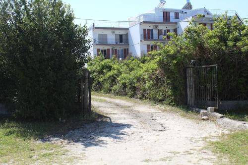 Photo of Others in Haniotis