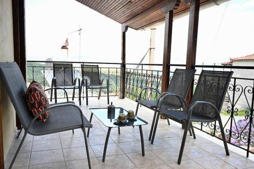 Photo of Patio Balcony in Tripi