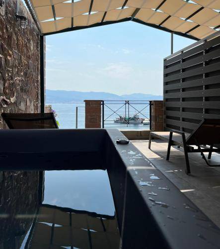 Photo of Patio Balcony in Mithimna