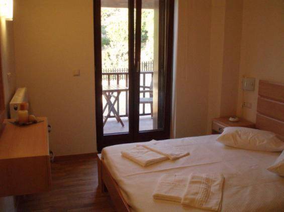 Photo of Bedroom in Omalos