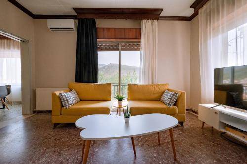 Photo of Livingroom in Prinos