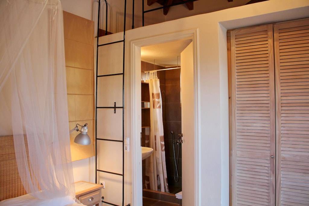 Photo of Bedroom in Skoutari