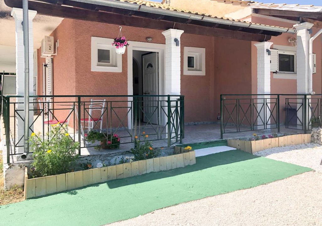 Photo of Buildings in Marathias