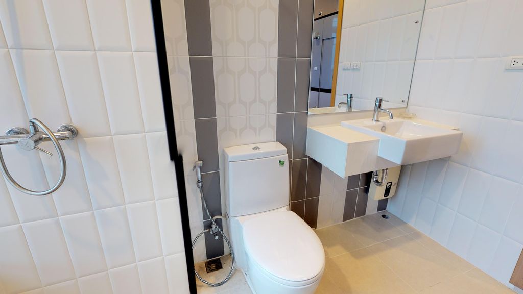 Photo of Bathroom in Makkasan