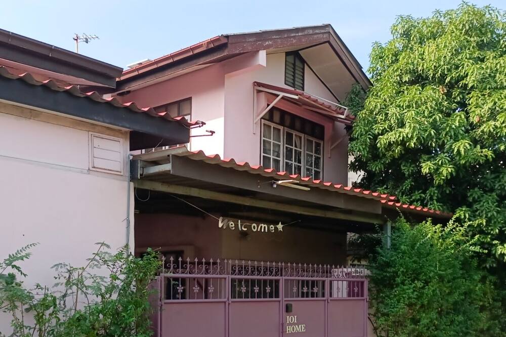 Photo of Outdoor in Phra Khanong