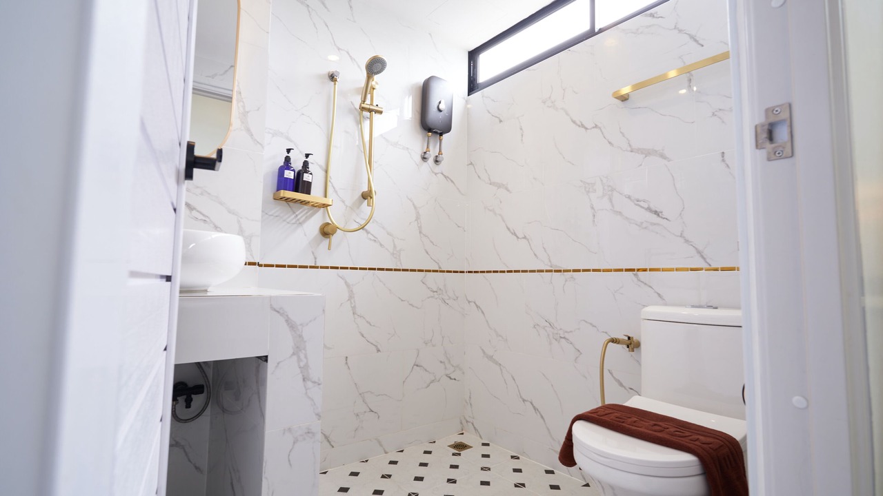 Photo of Bathroom in Pratunam