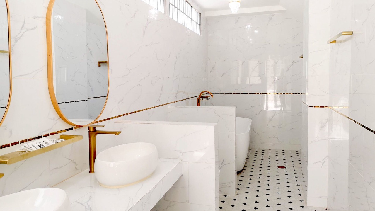 Photo of Bathroom in Pratunam