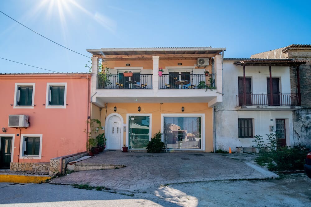 Photo of Outdoor in Molos