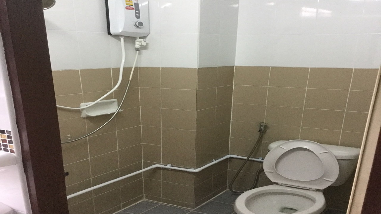 Photo of Bathroom in Khanna Yao