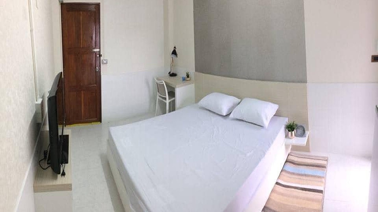 Photo of Bedroom in Khanna Yao