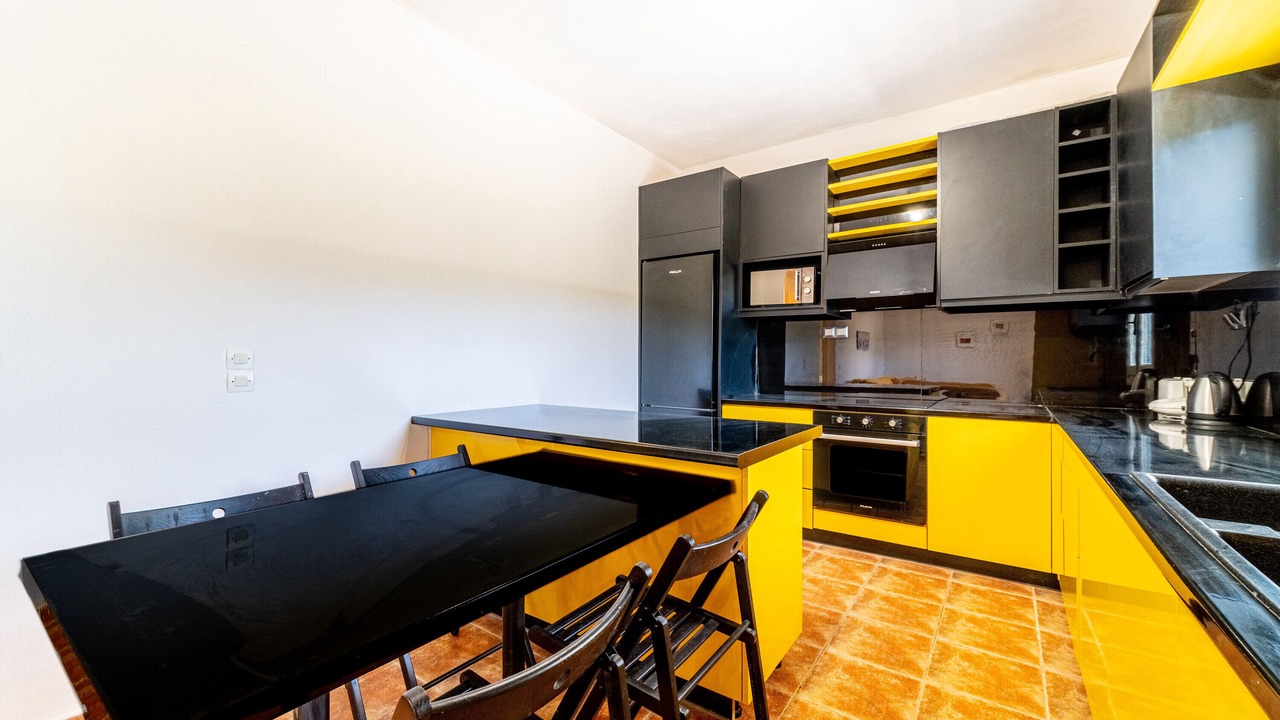Photo of Kitchen in Gardenos