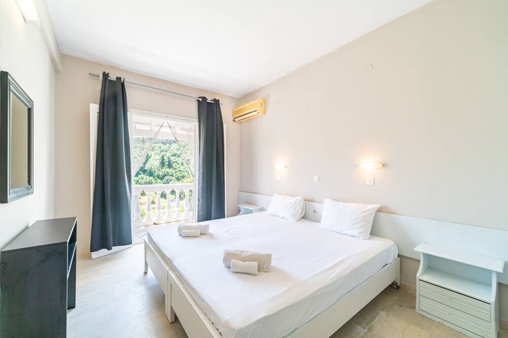 Photo of Bedroom in Gardenos