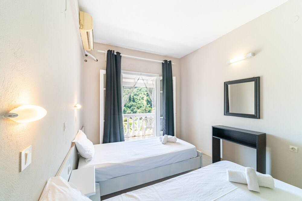 Photo of Bedroom in Gardenos