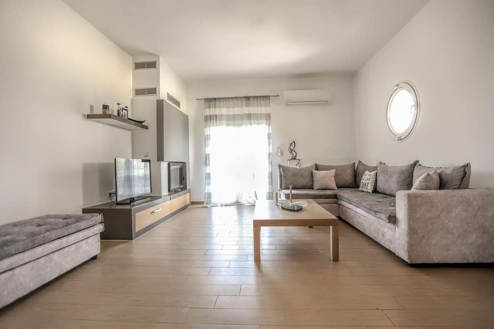 Photo of Livingroom in Kalambaka