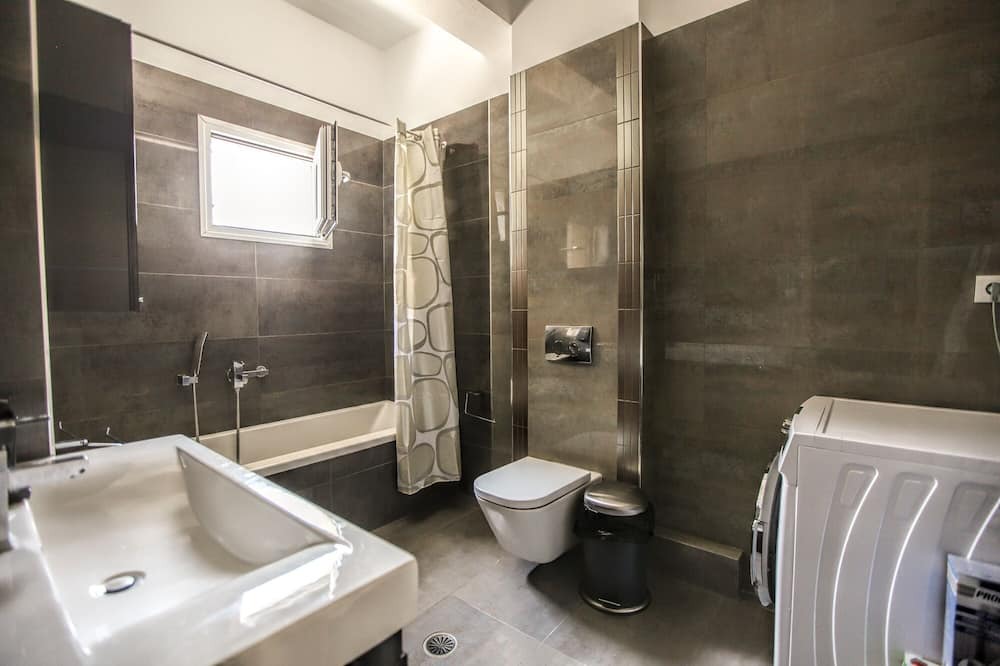 Photo of Bathroom in Kalambaka