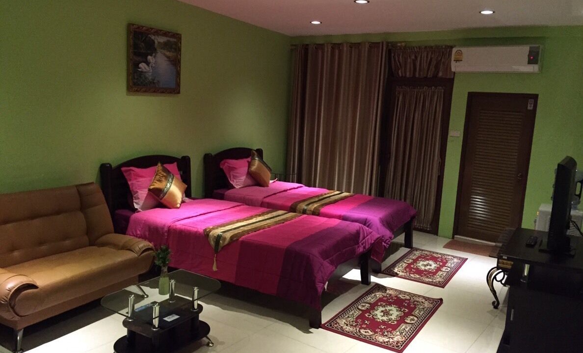 Photo of Bedroom in Khlong Toei