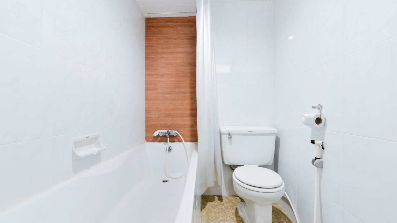 Photo of Bathroom in Phaya Thai