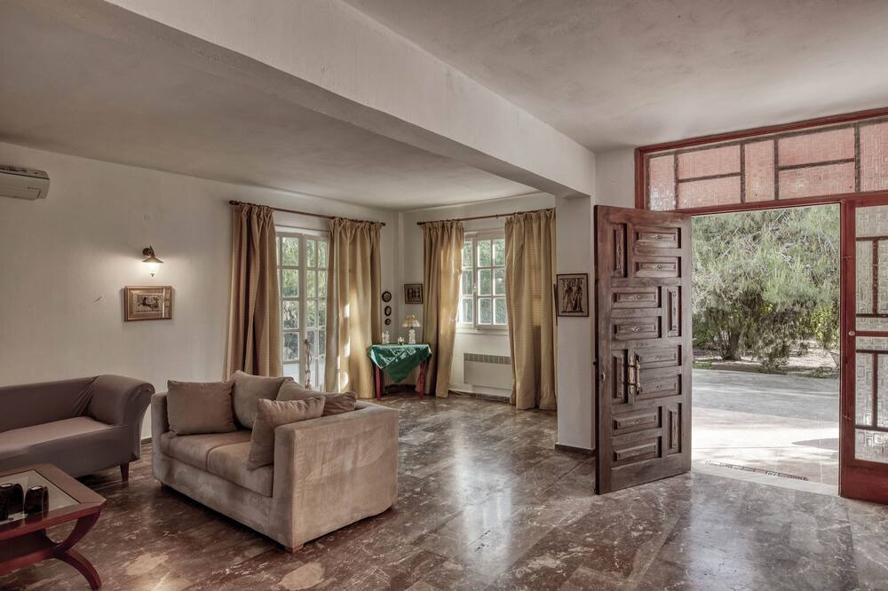 Photo of Bedroom in Lakopetra