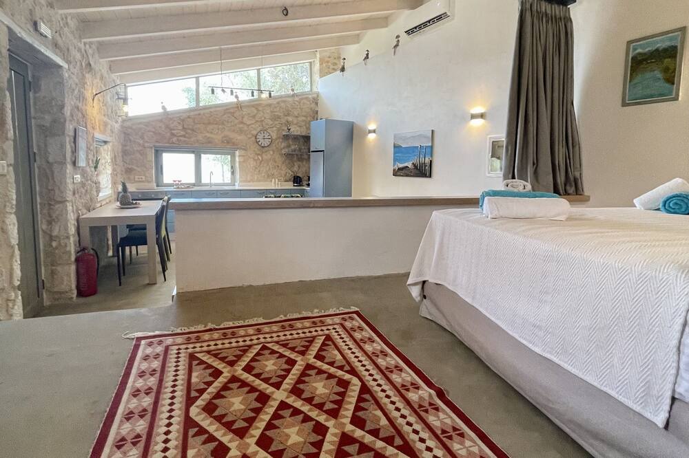Photo of Bedroom in Sivota