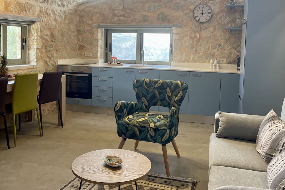 Photo of Livingroom in Sivota