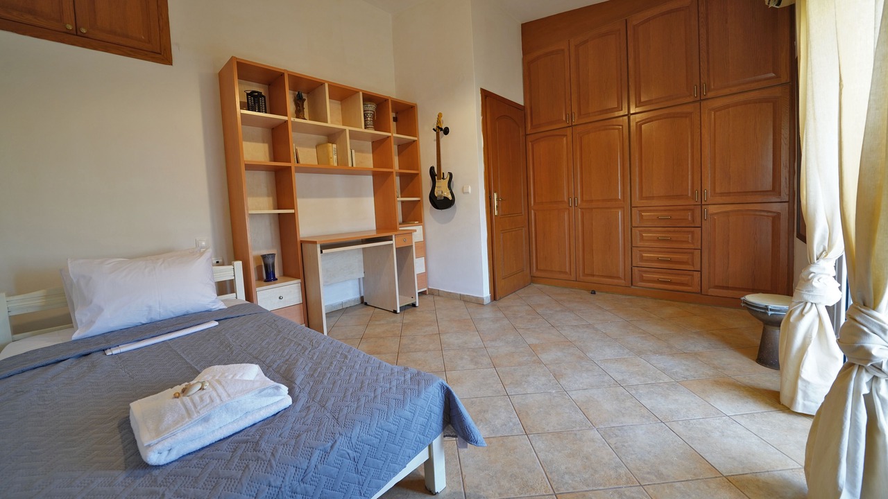 Photo of Bedroom in Kokinos Pirgos