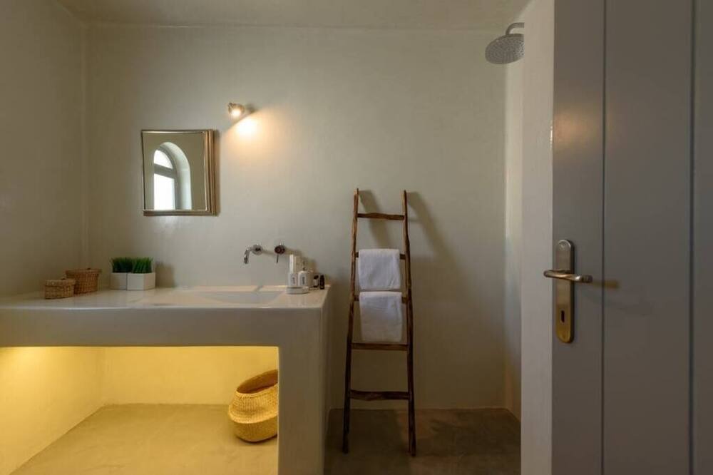 Photo of Bathroom in Pyrgos
